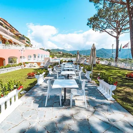 Luxuryresidence Portofino Vistamare&piscina * Рапалло