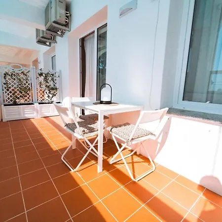 Luxuryresidence Portofino Vistamare&piscina Апартаменти