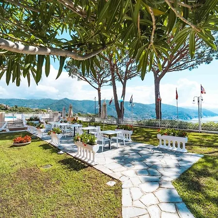 Luxuryresidence Portofino Vistamare&piscina * Рапалло