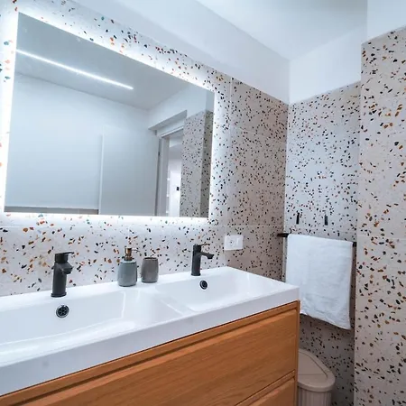Lejlighed Luxuryresidence Portofino Vistamare&piscina *